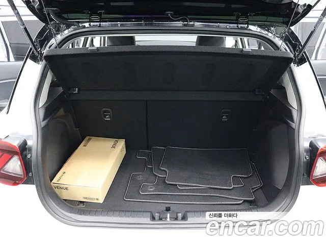 Hyundai Venue — Фото автомобиля 20