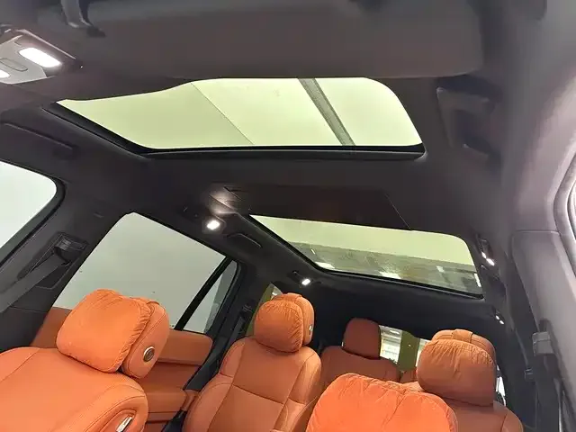 Li Auto L9 — Фото автомобиля 14