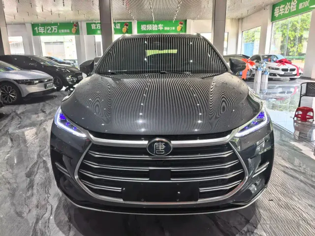 BYD Tang — Фото автомобиля 2