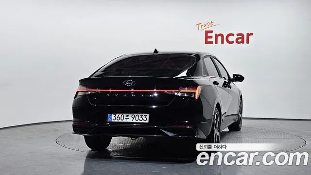 Hyundai AVANTE Avante (CN7) — Фото автомобиля 4