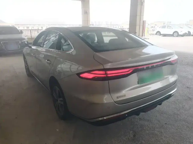 Geely Galaxy Stellar 6 — Фото автомобиля 22