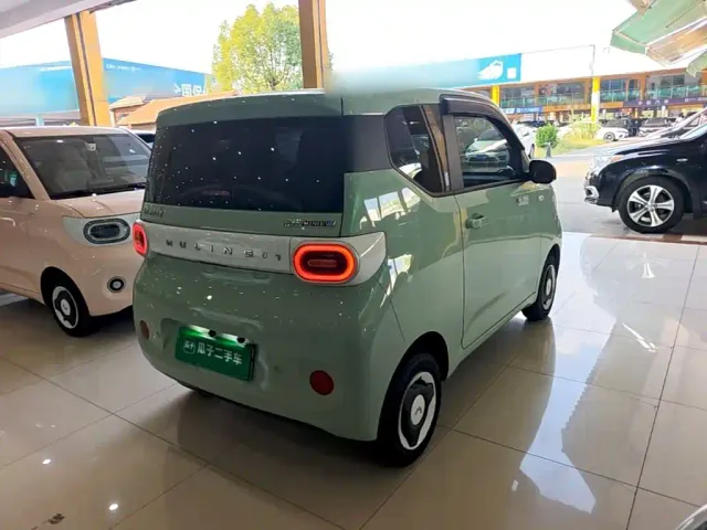 Wuling Hongguang Mini EV — Фото автомобиля 6