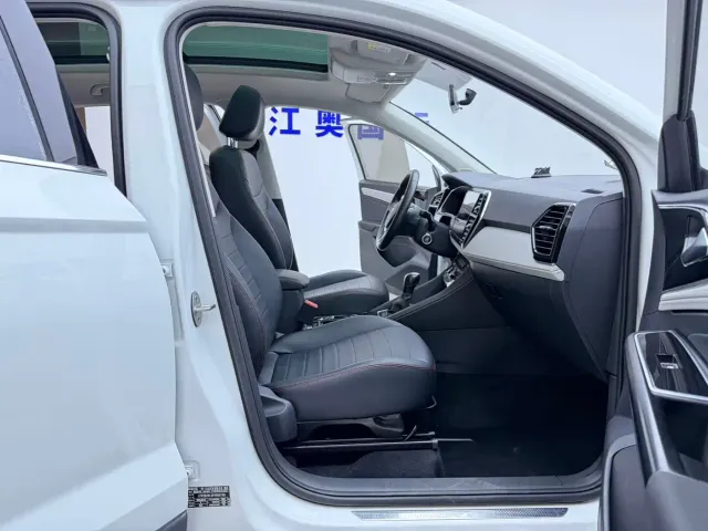 Jetta VS7 — Фото автомобиля 9