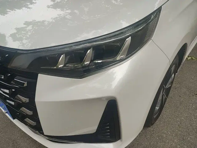GAC Trumpchi M6 — Фото автомобиля 23