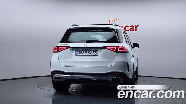 Mercedes-Benz GLE-Class — Фото автомобиля 4