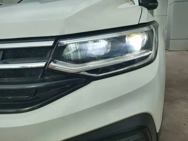 Volkswagen Tiguan L — Фото автомобиля 23