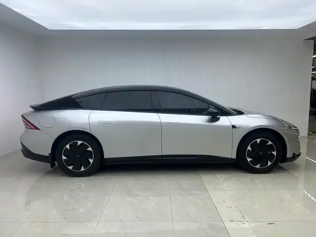 Xpeng P7+ — Фото автомобиля 11