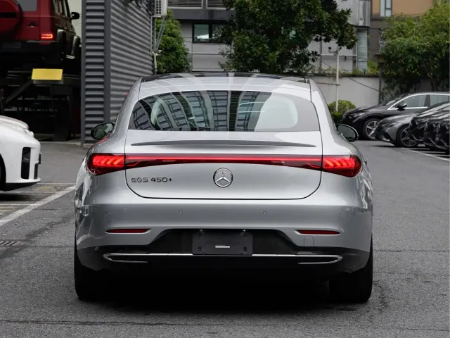 Mercedes-Benz EQS — Фото автомобиля 5