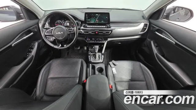 Kia Seltos — Фото автомобиля 10