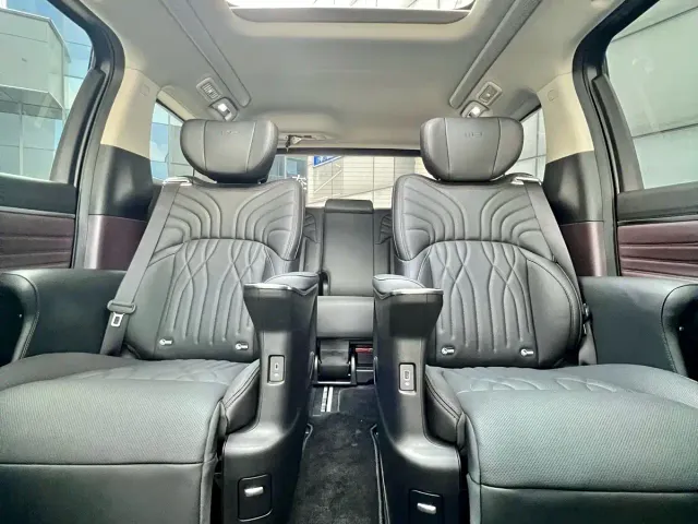 GAC Trumpchi M8 — Фото автомобиля 16