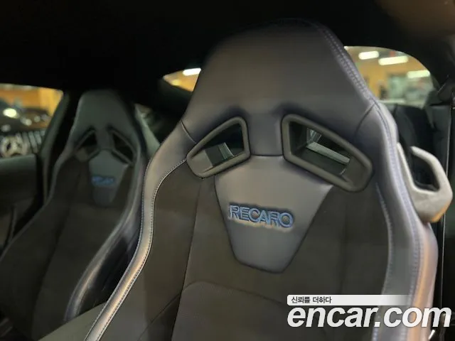 Ford Mustang — Фото автомобиля 13