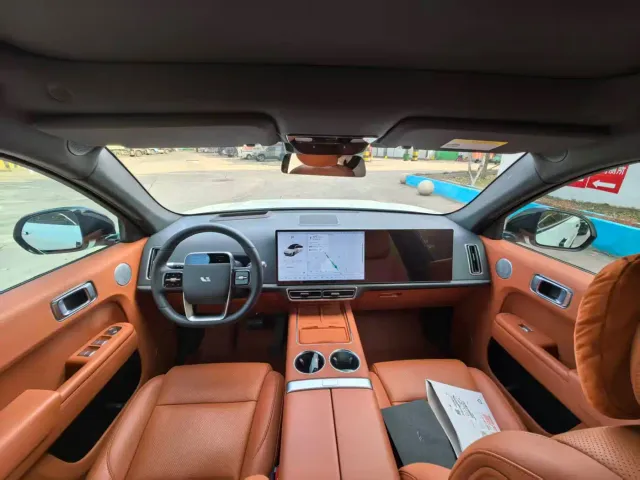 Li Auto L7 — Фото автомобиля 6