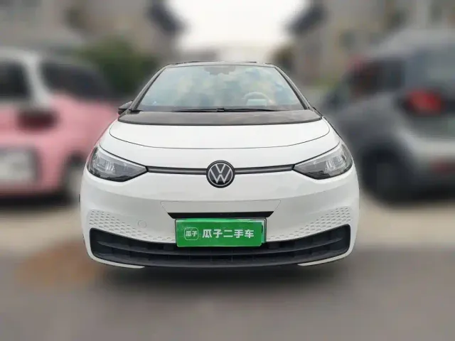 Volkswagen ID.3 — Фото автомобиля 2