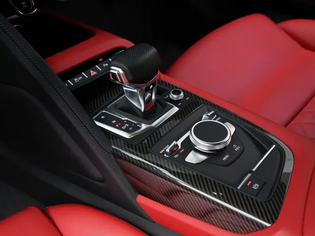 Audi R8 — Фото автомобиля 9
