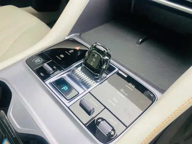 BYD Song PLUS — Фото автомобиля 11