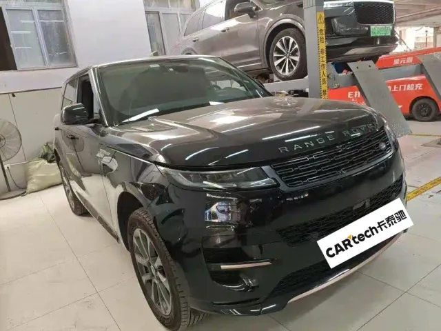 Land Rover Range Rover Sport — Фото автомобиля 2