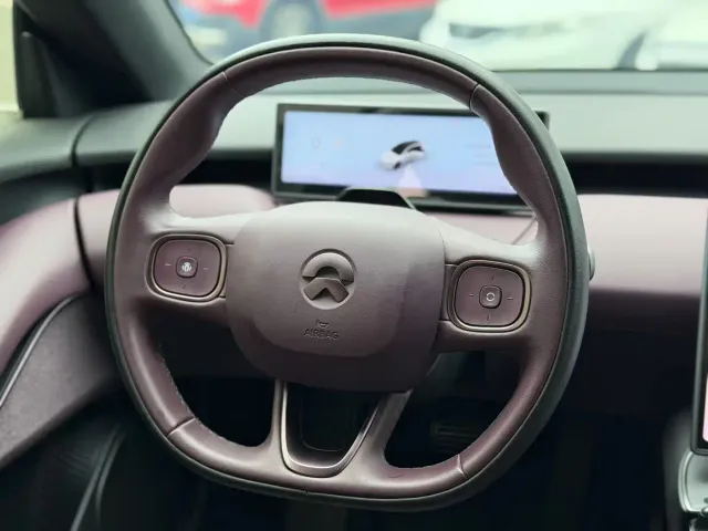 Nio ET5 Touring — Фото автомобиля 2