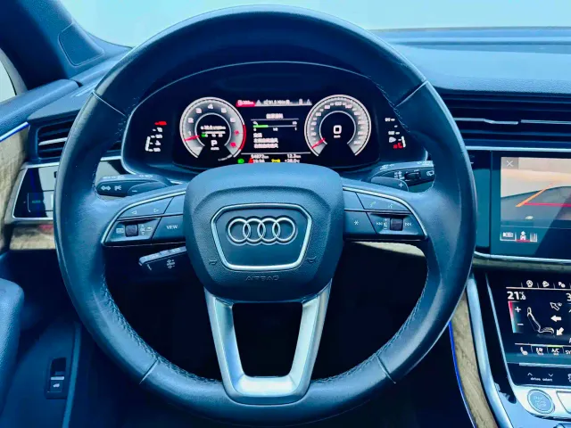 Audi Q7 — Фото автомобиля 20