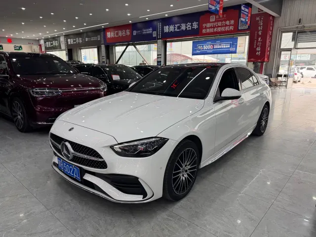 Фотография автомобиля — Mercedes-Benz C-Class