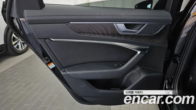 Audi A6 C8 — Фото автомобиля 14