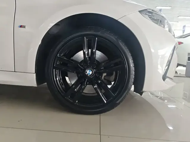 BMW 1 Series — Фото автомобиля 8