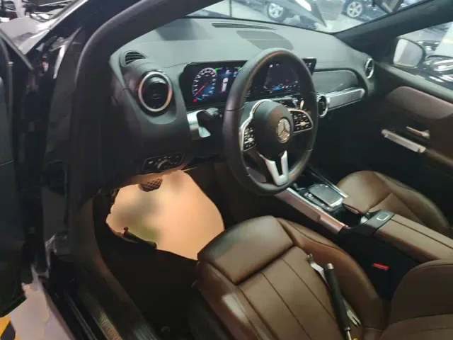 Mercedes-Benz GLB-Class — Фото автомобиля 15