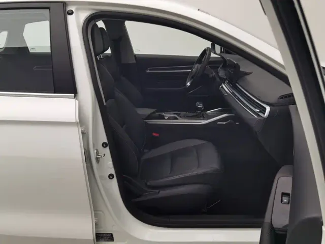Geely Emgrand — Фото автомобиля 23