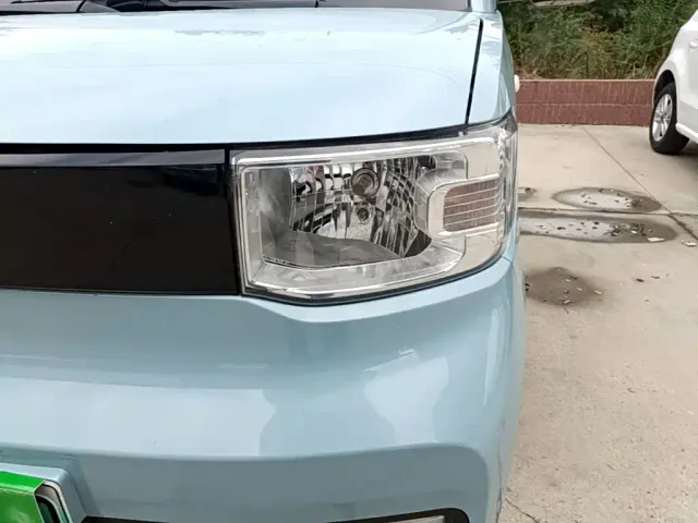 Wuling Hongguang Mini EV — Фото автомобиля 23