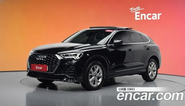 Фотография автомобиля — Audi Q3 F3