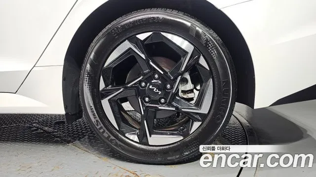 Kia K5 Generation 3 — Фото автомобиля 6