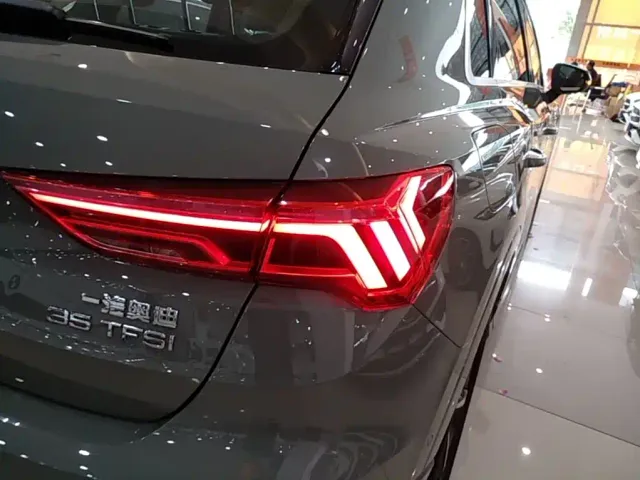 Audi Q3 — Фото автомобиля 7