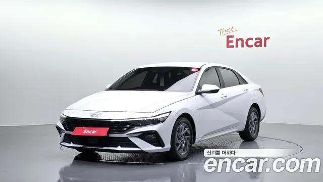 Фотография автомобиля — Hyundai Avante CN7