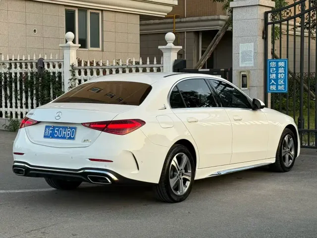 Mercedes-Benz C-Class — Фото автомобиля 7