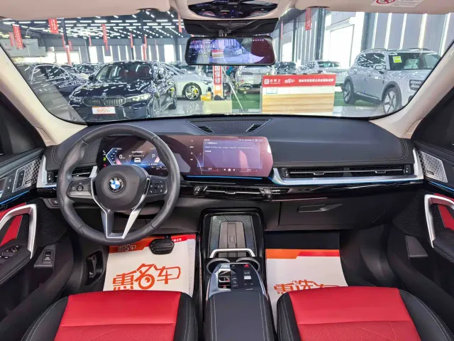 BMW X1 — Фото автомобиля 11