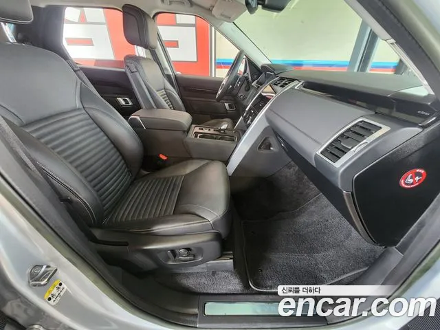 Land Rover Discovery — Фото автомобиля 10