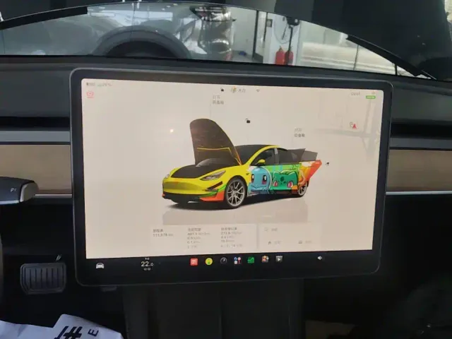 Tesla Model 3 — Фото автомобиля 12
