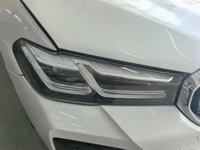 BMW 5 Series — Фото автомобиля 5