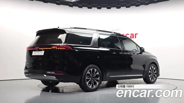 Kia Canival Carnival 4 поколение Бензин 9 мест Signature — Фото автомобиля 2