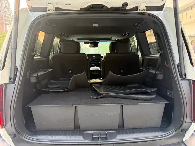 Toyota Prado — Фото автомобиля 15