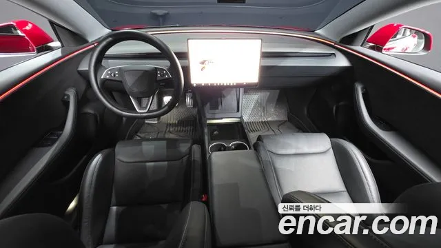 Tesla Model 3 — Фото автомобиля 7