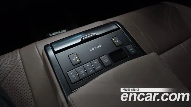 Lexus ES 7th Gen — Фото автомобиля 23