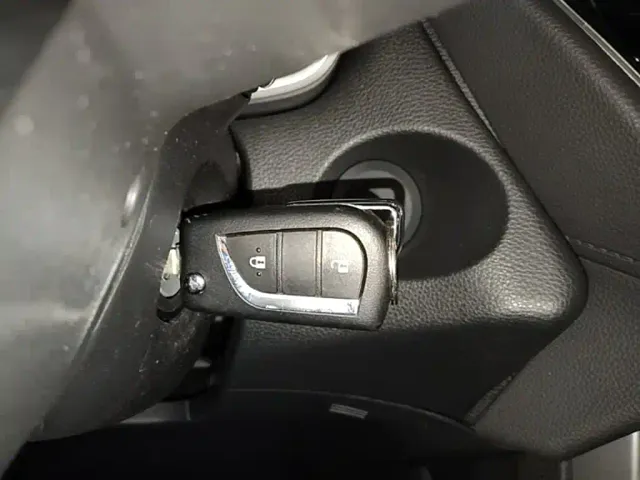 Toyota Frontlander — Фото автомобиля 8
