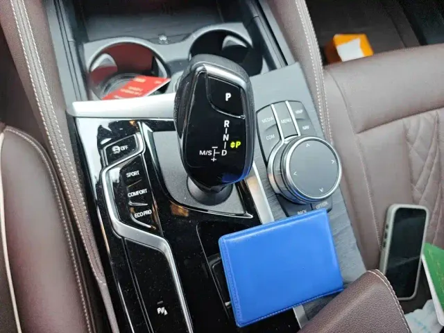 BMW 5 Series — Фото автомобиля 15