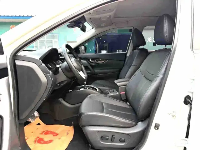 Nissan X-Trail — Фото автомобиля 12