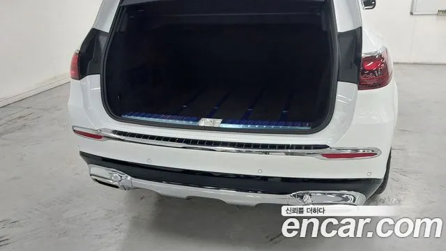 Mercedes-Benz GLS-Class — Фото автомобиля 11