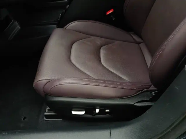 Xiaomi SU7 — Фото автомобиля 20