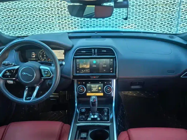 Jaguar XEL — Фото автомобиля 6