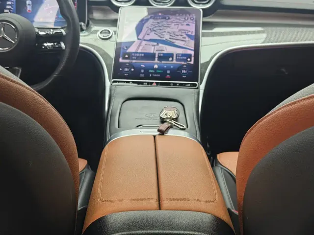 Mercedes-Benz C-Class — Фото автомобиля 12