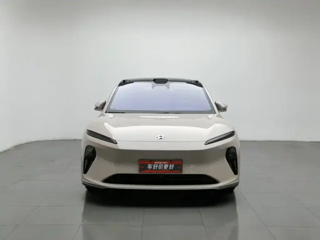 Nio ET5 — Фото автомобиля 3