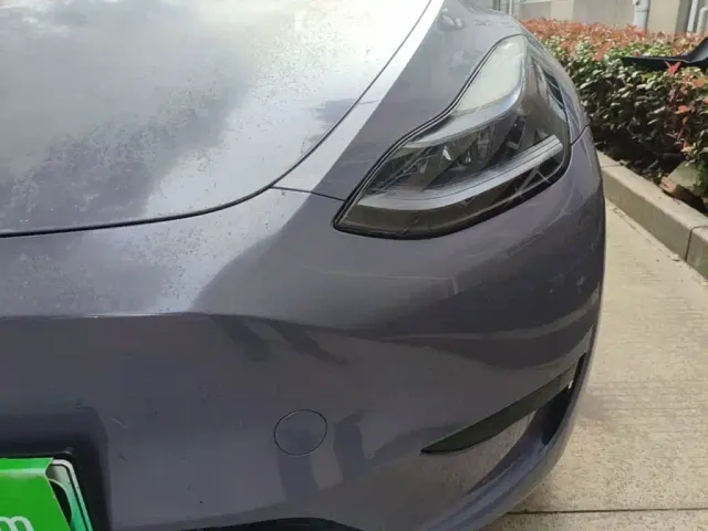 Tesla Model Y — Фото автомобиля 23